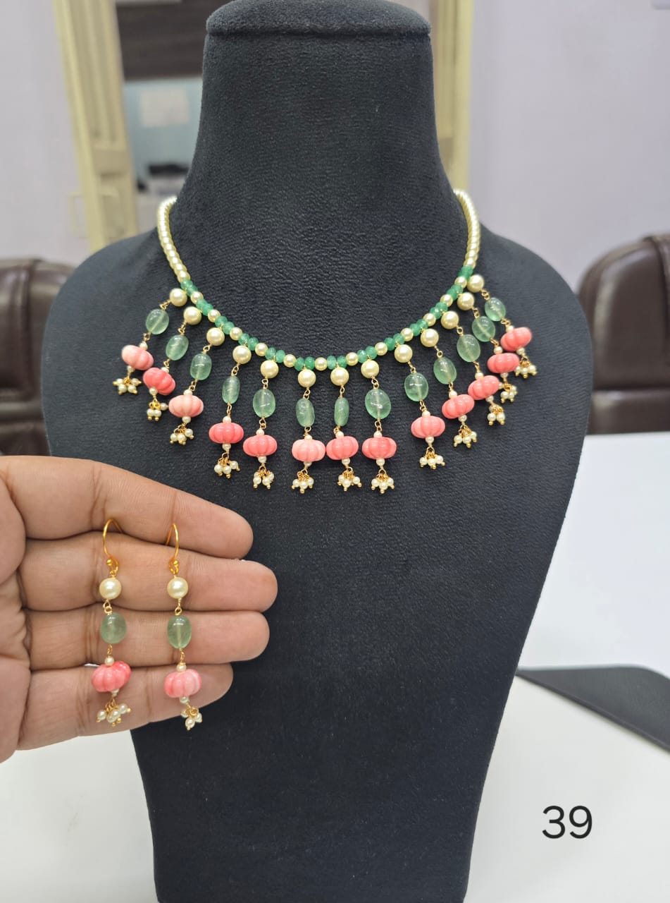 Pearls Choker with earrings