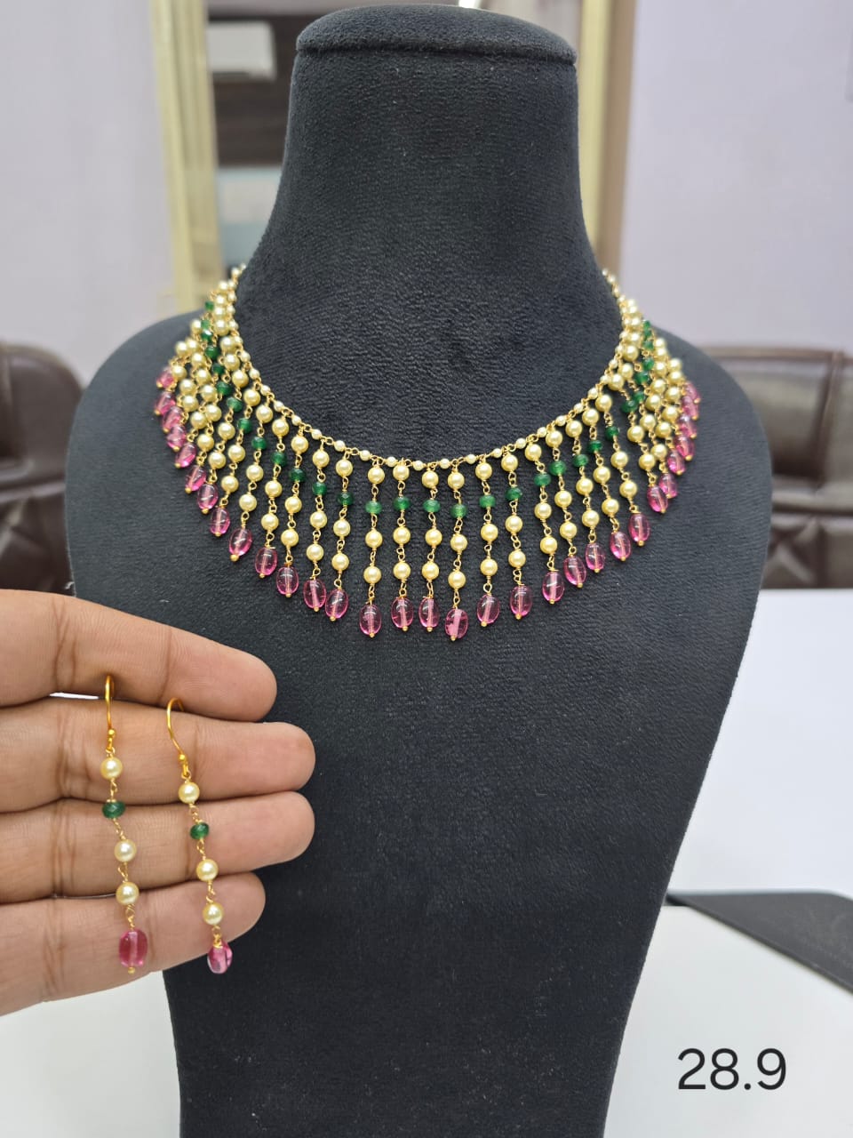 Pearls Choker with earrings