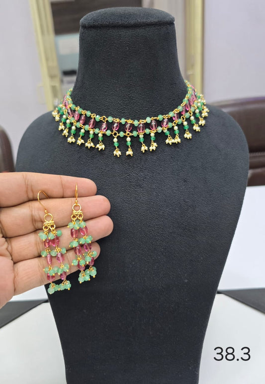 Pearls Choker