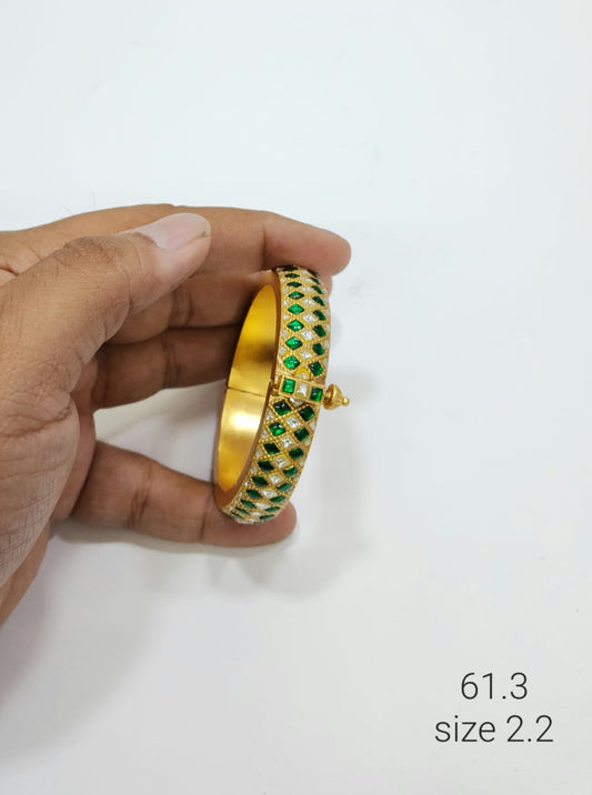 Kundan Bangles