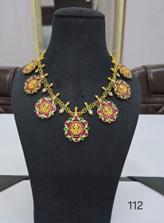 Bottu mala in unique design jadau