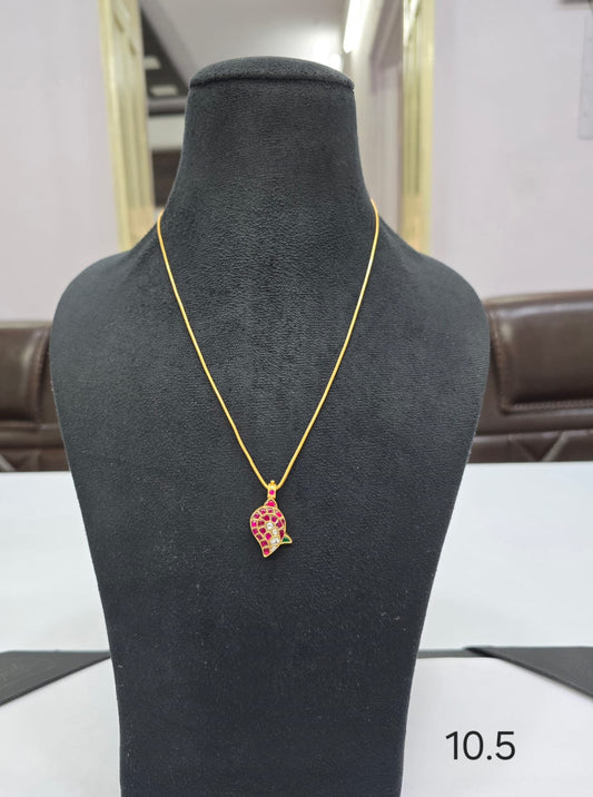 Kundan Pendant with Pearls