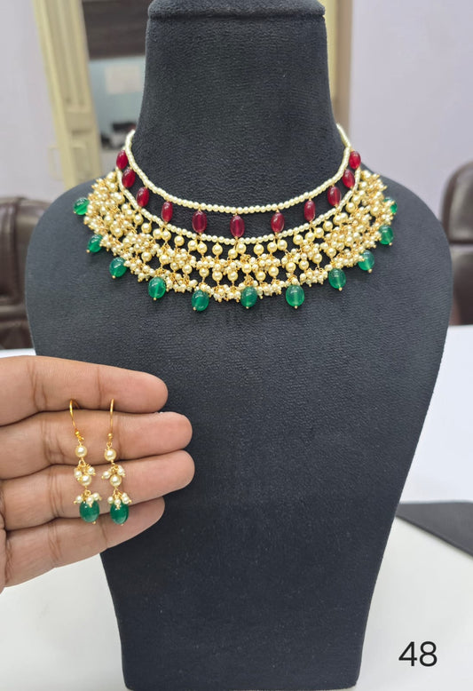Pearls Choker