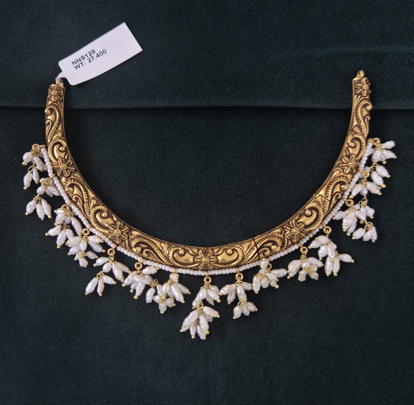 Nakshi neckalce with Gutta pusalu