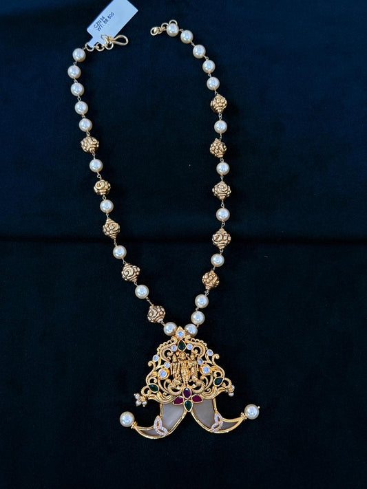CZ Tiger Nail Necklace Collections